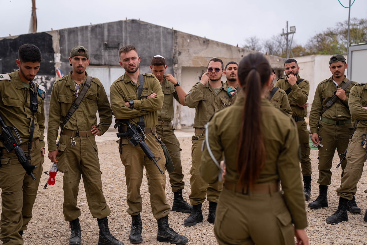 עלומים